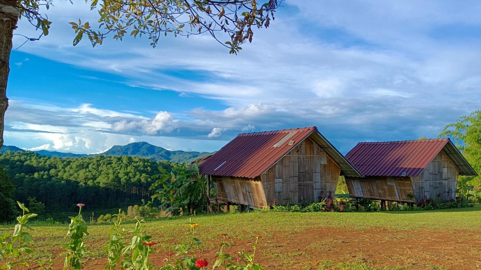 ไร่นิธิสุนทร Nithisoonthon Farmstay Мэхонгсон Экстерьер фото