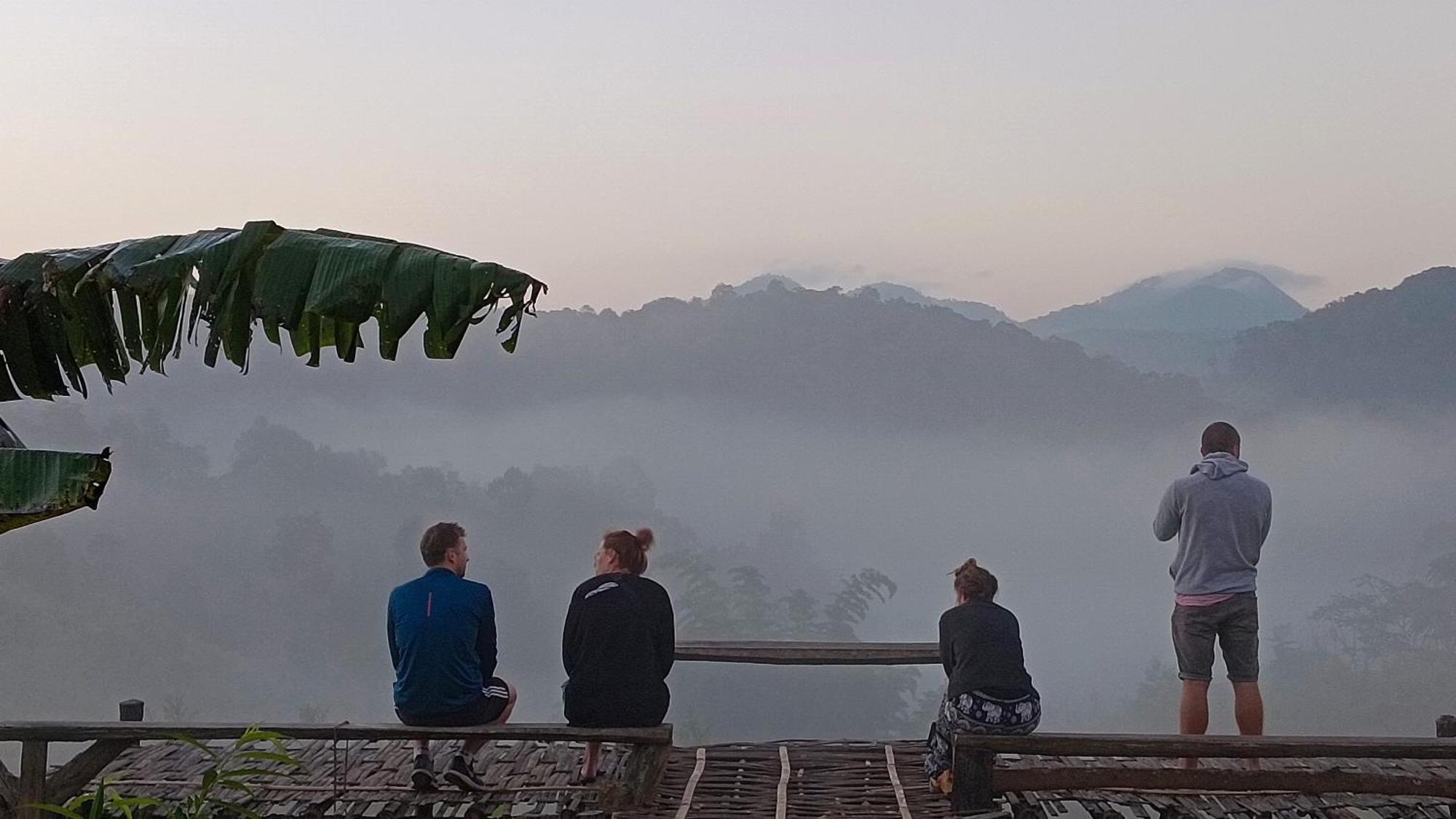 ไร่นิธิสุนทร Nithisoonthon Farmstay Мэхонгсон Экстерьер фото