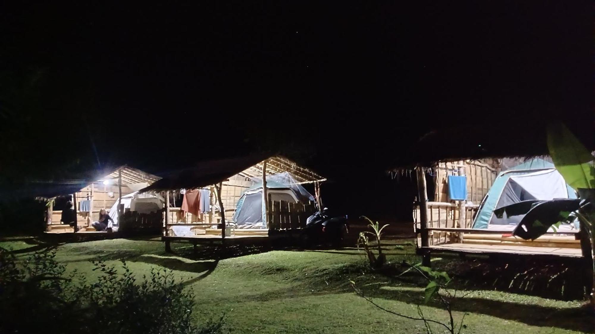 ไร่นิธิสุนทร Nithisoonthon Farmstay Мэхонгсон Экстерьер фото